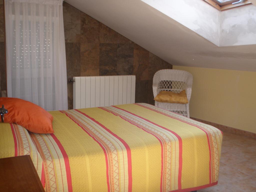 Hostal Pineda Cervera De Pisuerga Kamer foto